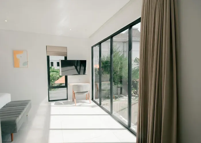 فيلة 4 Bedroom With Private Pool Near Lafavela
