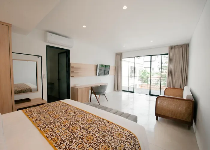 4 Bedroom With Private Pool Near Lafavela