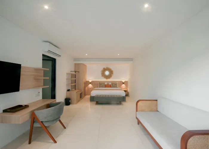 فيلة 4 Bedroom With Private Pool Near Lafavela *